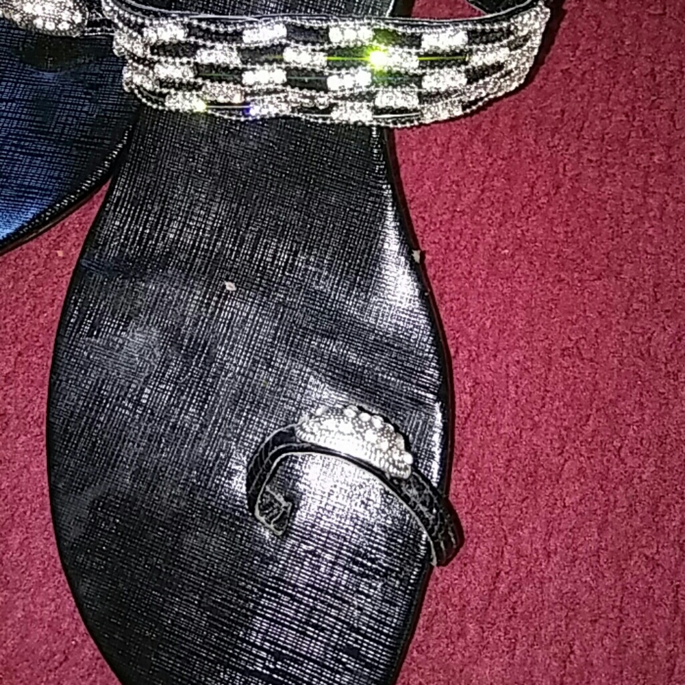 Shoes - Picture 2 of 3